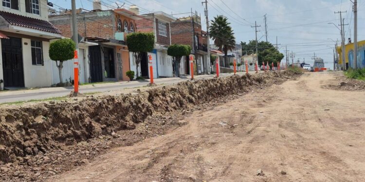 Ya inició la pavimentación de la avenida Salamina en León: conoce las vías alternas