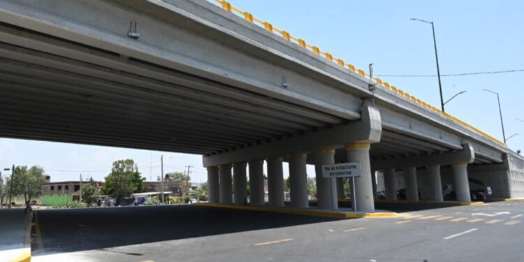 ¿En qué puentes vehiculares de Guanajuato se están haciendo trabajos de mantenimiento?