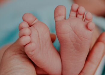 En Guanajuato, madres y padres podrán decidir el orden de los apellidos al registrar a sus hijos