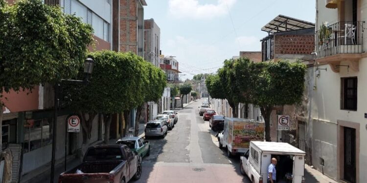 Inician rehabilitación de la calle Rosas Moreno en el corazón de León; ¿cuándo finalizarán las obras?