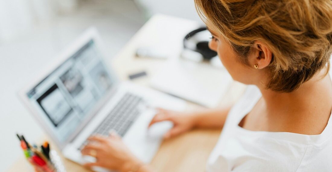¿Capacitación en NO CODE e Inteligencia Artificial Generativa? UVEG dará becas a 2 mil mujeres