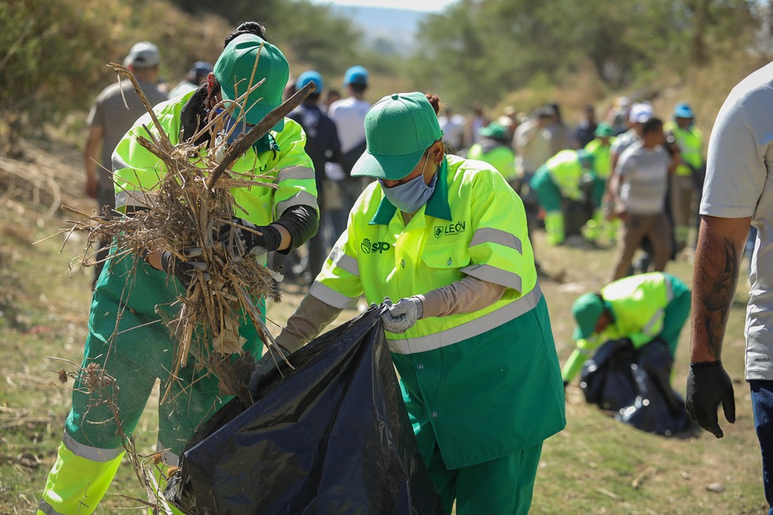 Celebran CICEG, CANAICAL y CICEJ la exclusión del calzado terminado vía RFE