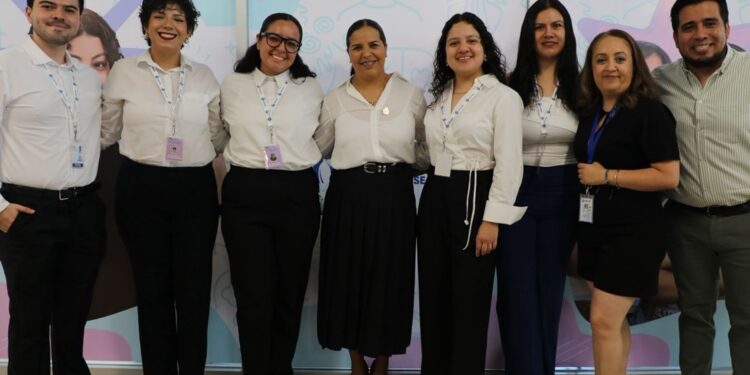 ¿Qué servicios brinda el Centro de Orientación y Escucha de Juventudes en Guanajuato?