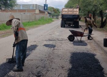¿Dónde reportar baches en León?
