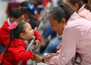 ¿Quieres fortalecer la educación de tus hijos? Accede gratis a la Plataforma Escuela para Padres