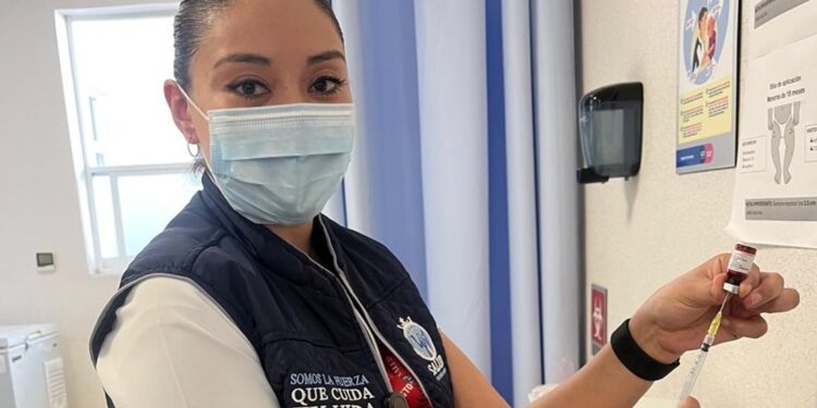 Inicia en Guanajuato la Campaña de Vacunación Invernal; te decimos qué vacunas aplicarán